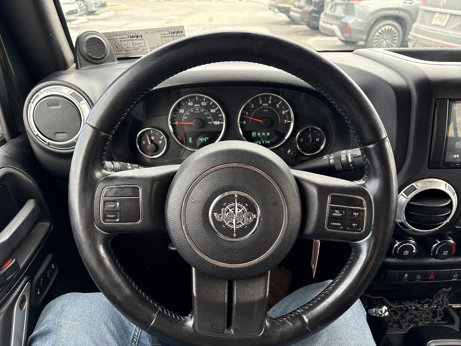 2011 Jeep Wrangler Unlimited 4WD 4dr Sahara