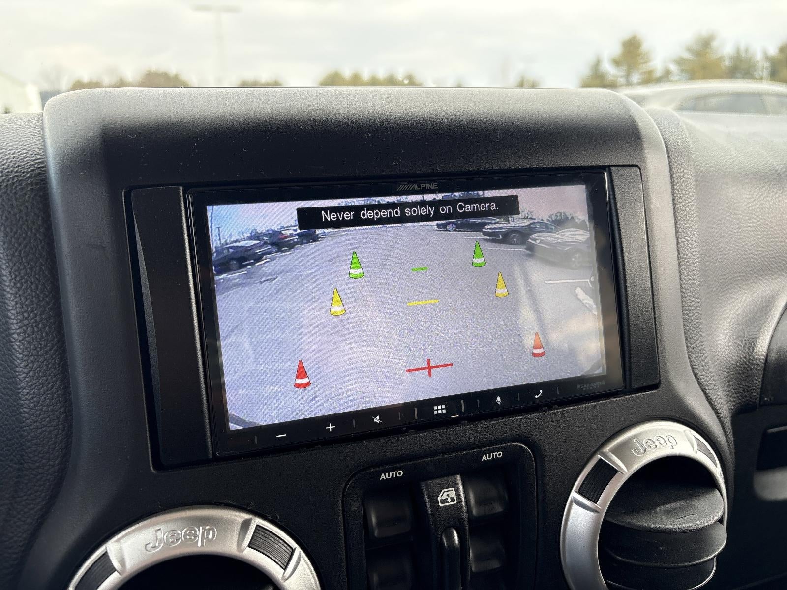 2011 Jeep Wrangler Unlimited 4WD 4dr Sahara