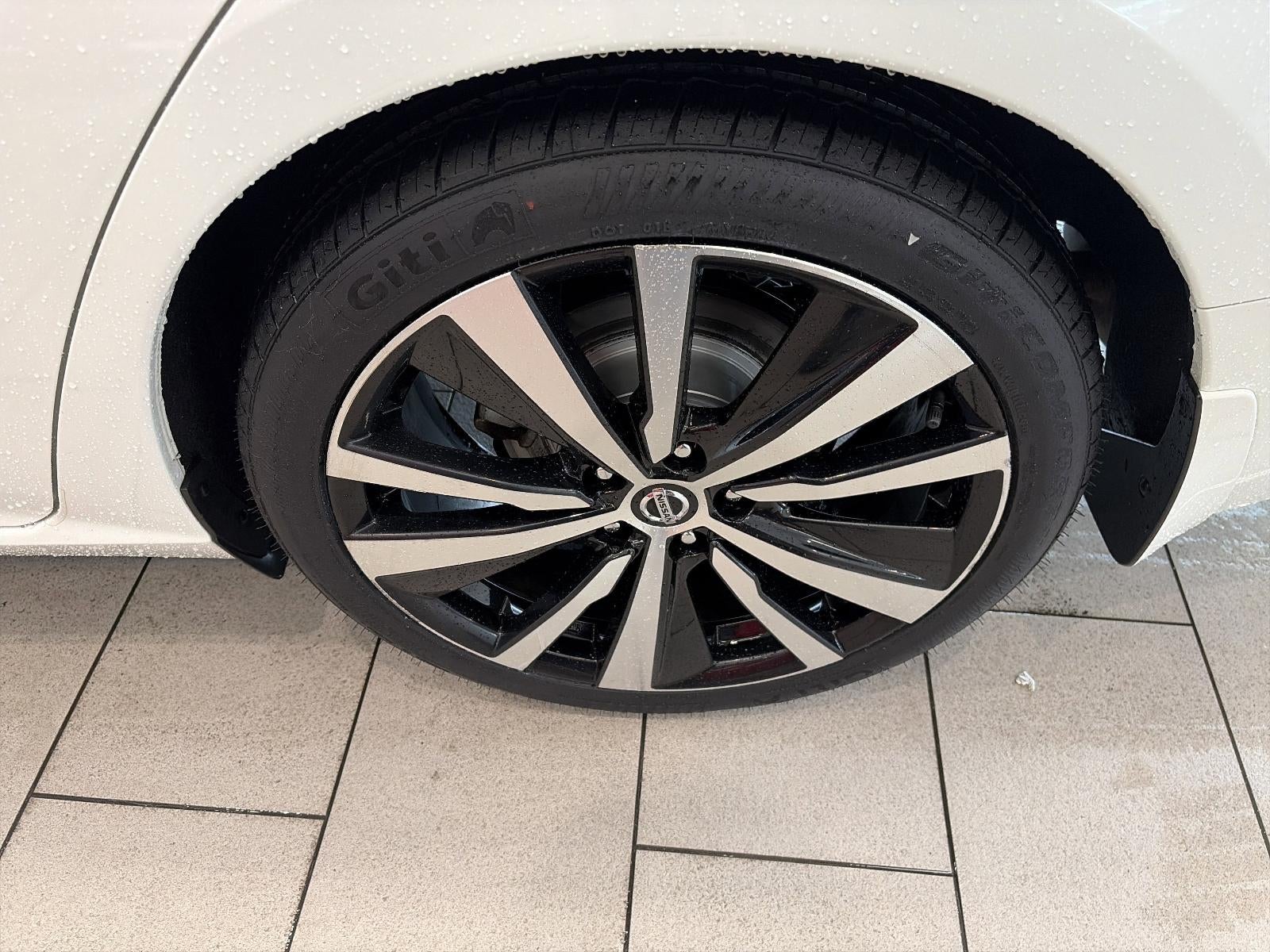 2021 Nissan Altima 2.5 SR Sedan