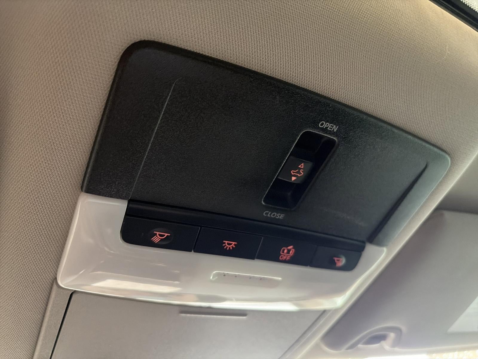 2021 Nissan Altima 2.5 SR Sedan