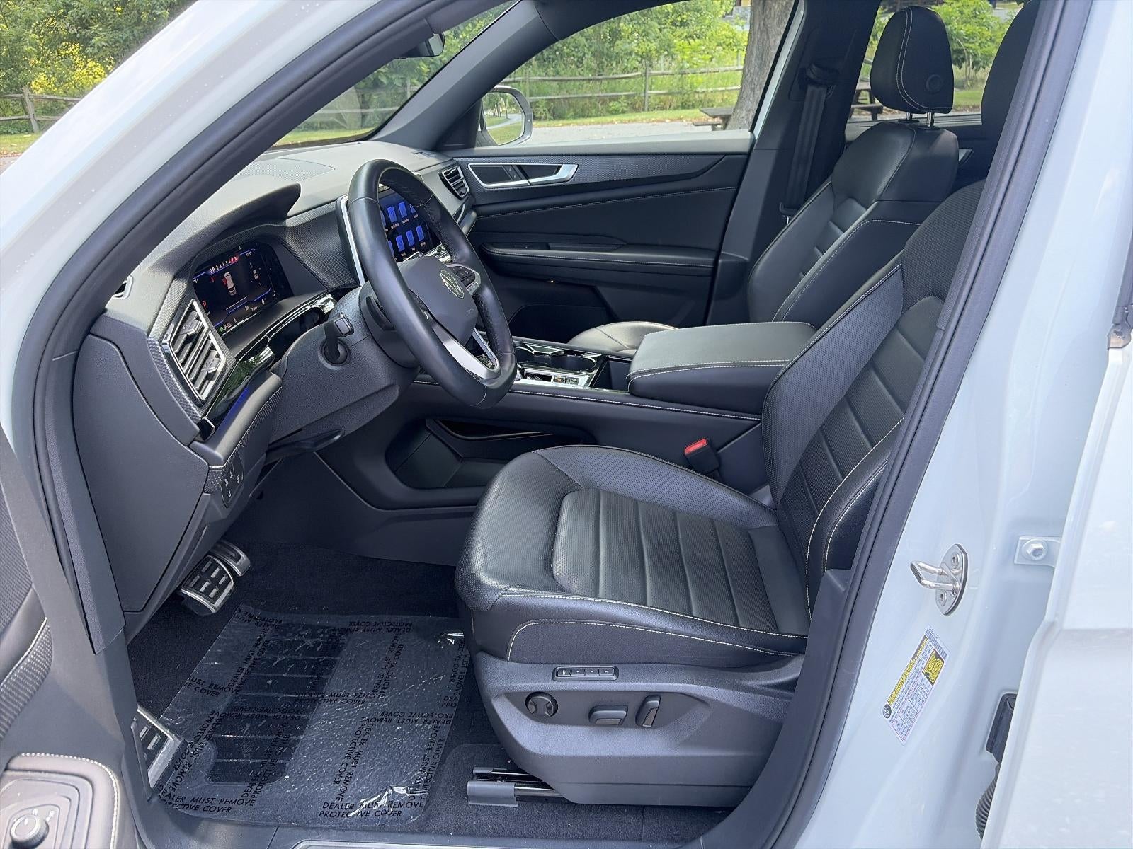 2024 Volkswagen Atlas Cross Sport 2.0T SEL R-Line 4MOTION