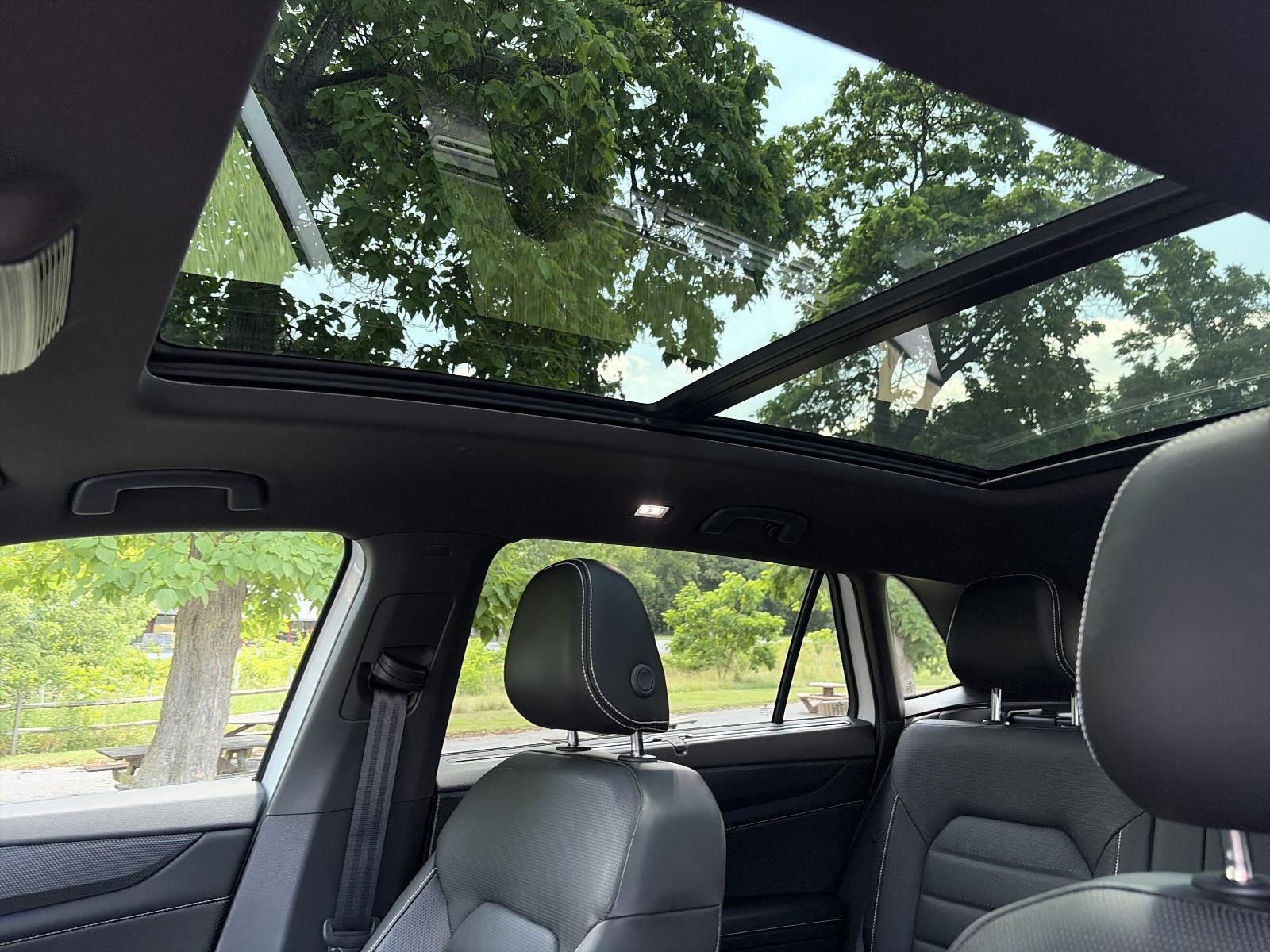 2024 Volkswagen Atlas Cross Sport 2.0T SEL R-Line 4MOTION