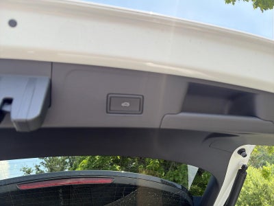 2024 Volkswagen Atlas Cross Sport 2.0T SEL R-Line 4MOTION