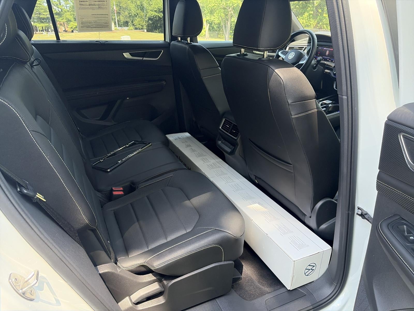 2024 Volkswagen Atlas Cross Sport 2.0T SEL R-Line 4MOTION