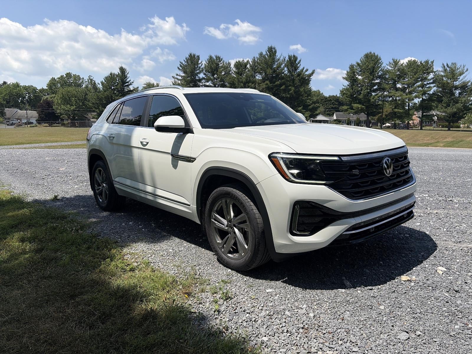2024 Volkswagen Atlas Cross Sport 2.0T SEL R-Line 4MOTION