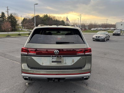 2024 Volkswagen Atlas 2.0T Peak Edition SE w/Technology 4MOTION
