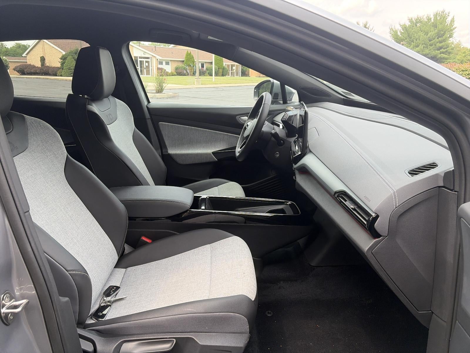 2023 Volkswagen ID.4 Pro AWD w/SK On Battery