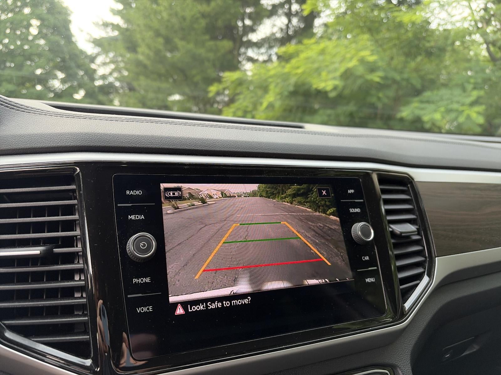 2022 Volkswagen Atlas 2.0T SE w/Technology 4MOTION