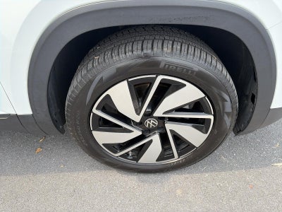 2024 Volkswagen Atlas 2.0T SE w/Technology 4MOTION