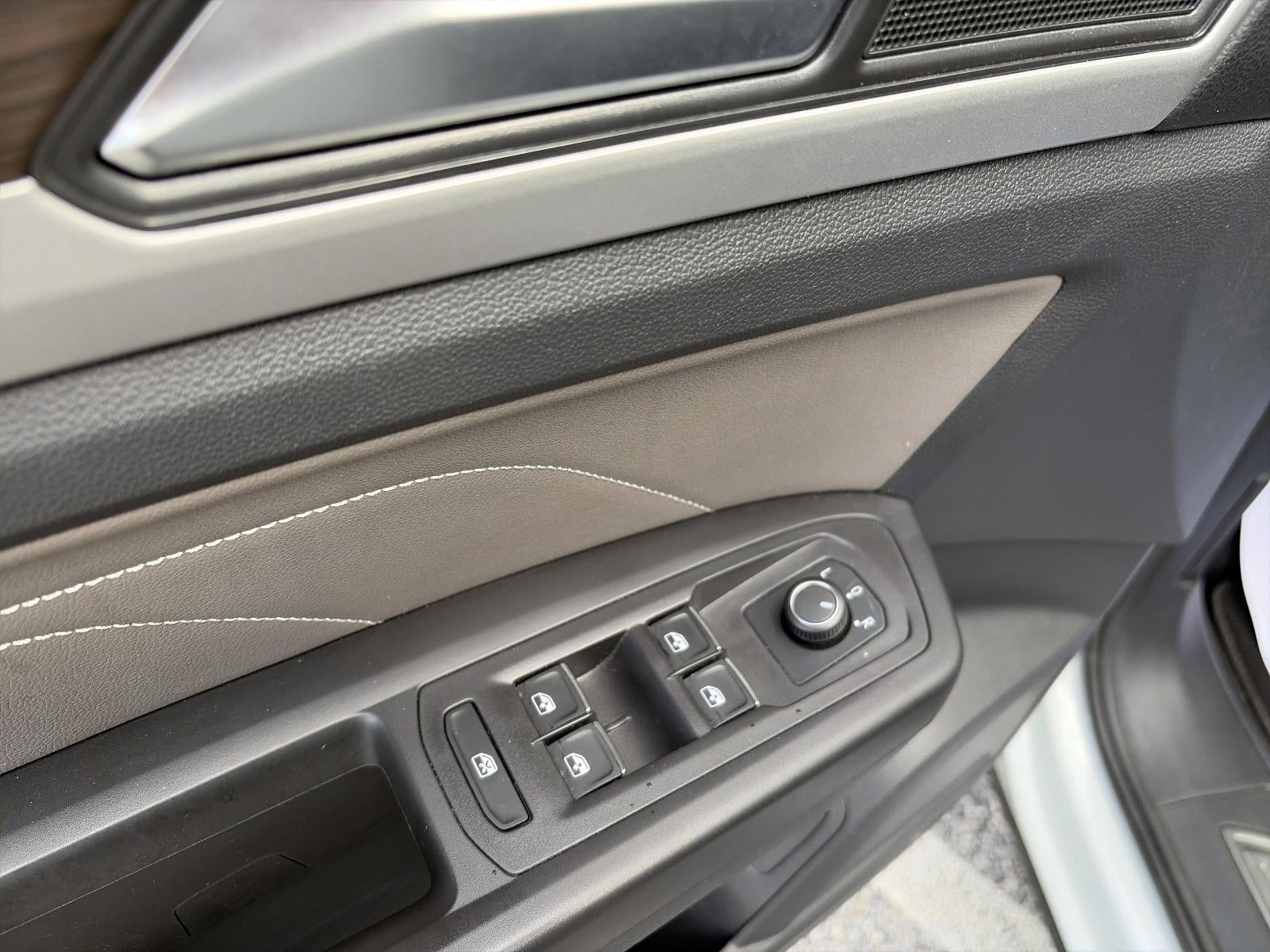 2023 Volkswagen Atlas 2.0T SE w/Technology 4MOTION