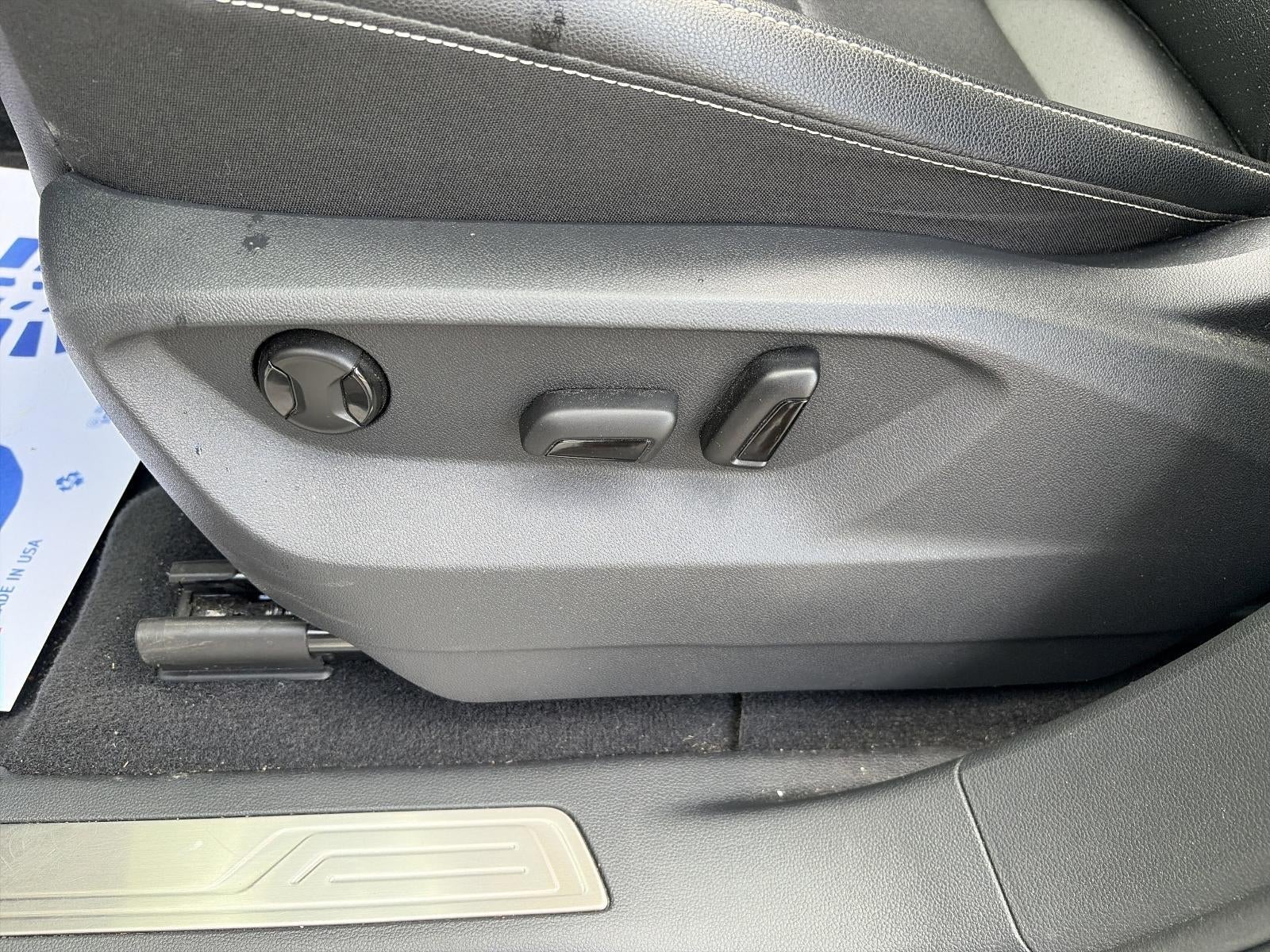 2023 Volkswagen Atlas 2.0T SE w/Technology 4MOTION