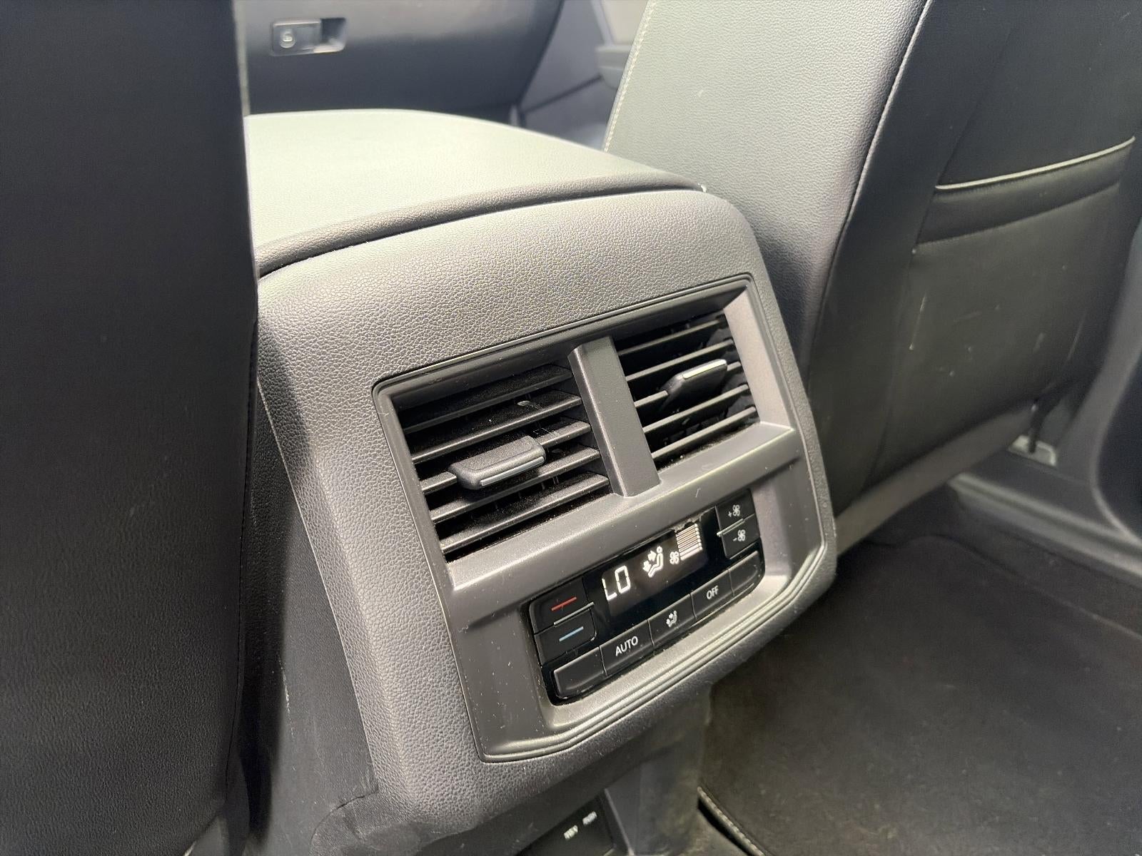 2023 Volkswagen Atlas 2.0T SE w/Technology 4MOTION