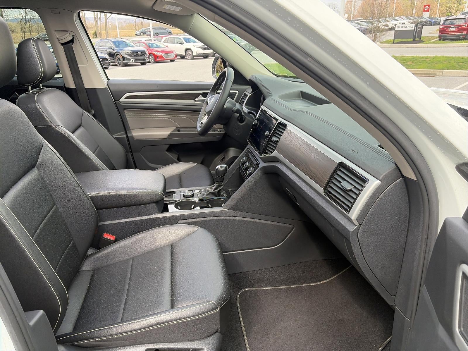 2023 Volkswagen Atlas 2.0T SE w/Technology 4MOTION