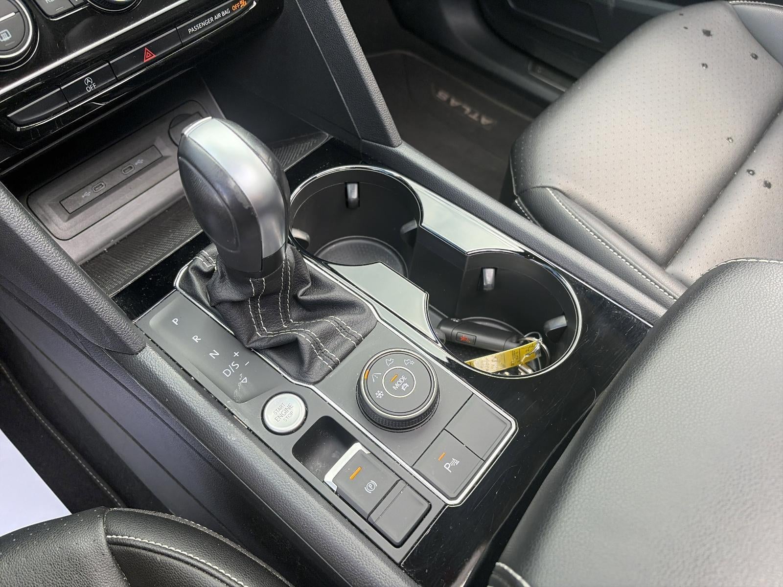 2023 Volkswagen Atlas 2.0T SE w/Technology 4MOTION