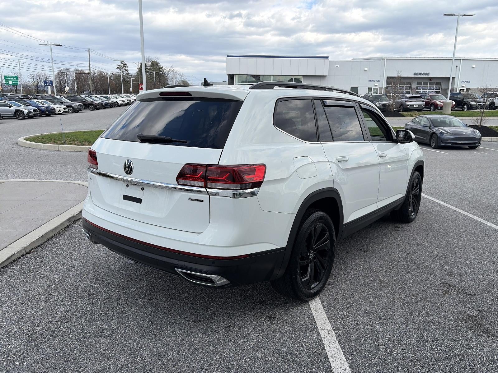 2023 Volkswagen Atlas 2.0T SE w/Technology 4MOTION