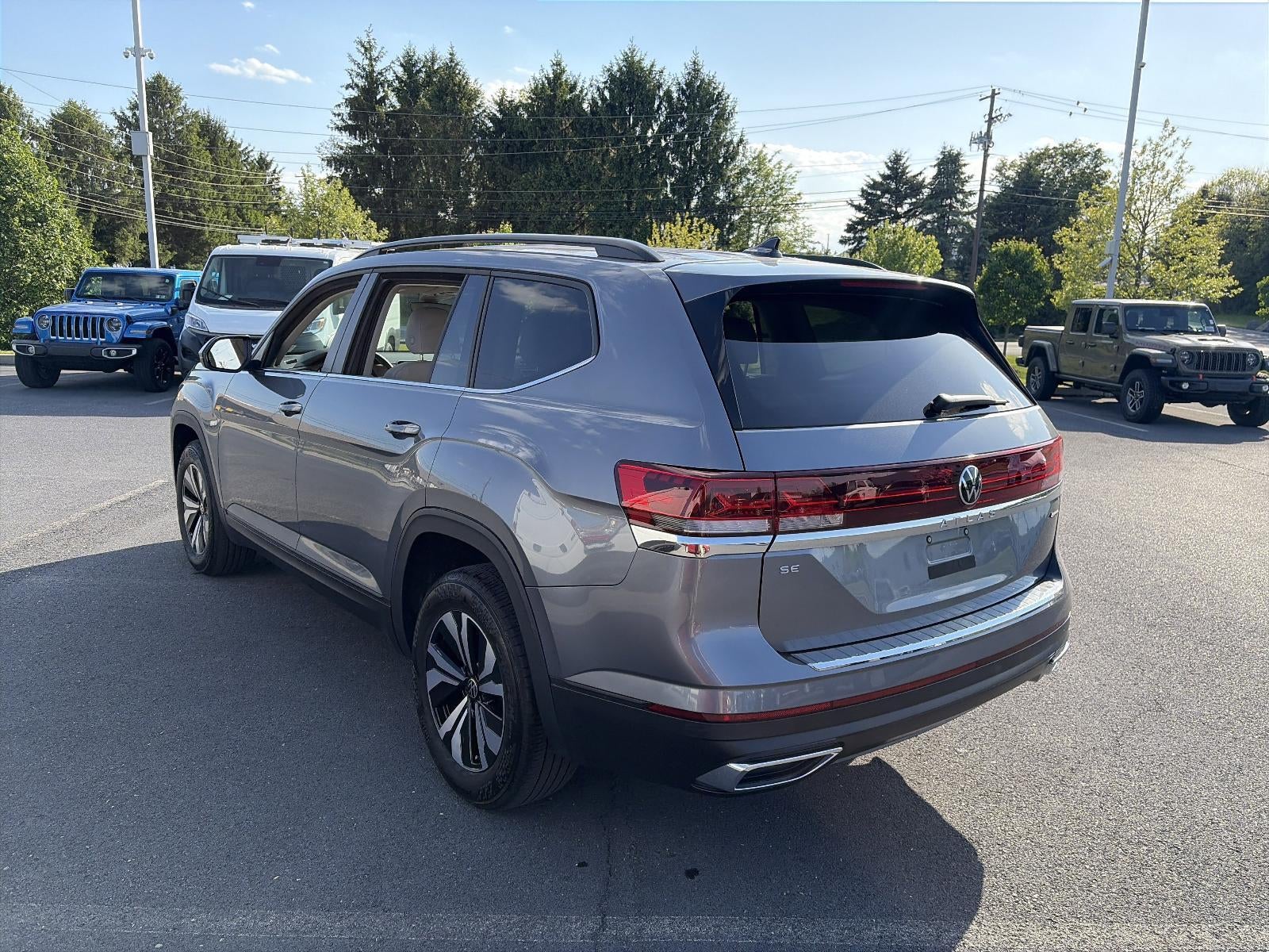 2024 Volkswagen Atlas 2.0T SE 4MOTION