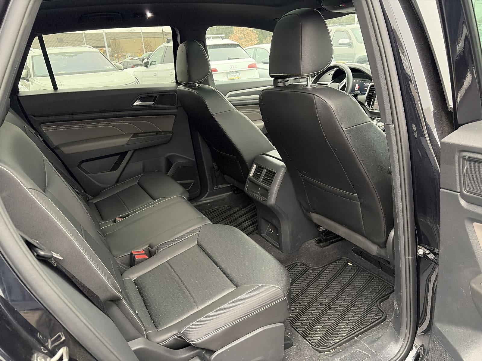 2023 Volkswagen Atlas Cross Sport 3.6L V6 SEL R-Line Black 4MOTION