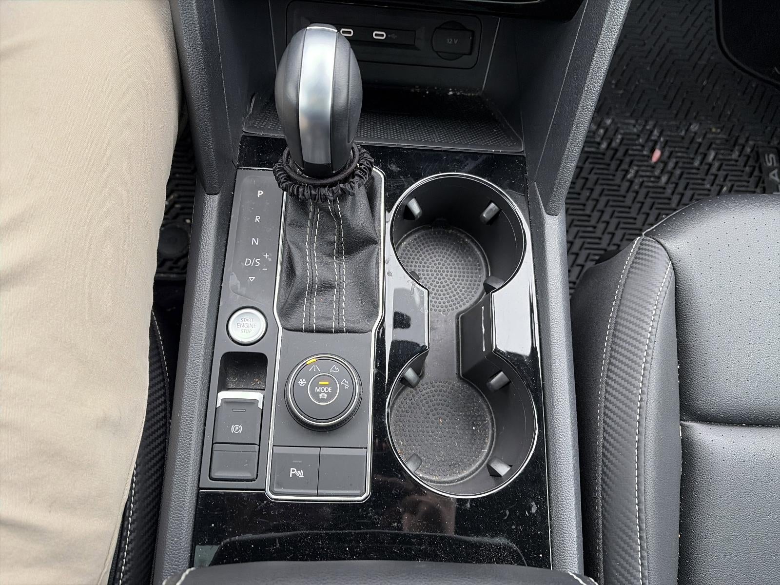 2023 Volkswagen Atlas Cross Sport 3.6L V6 SEL R-Line Black 4MOTION