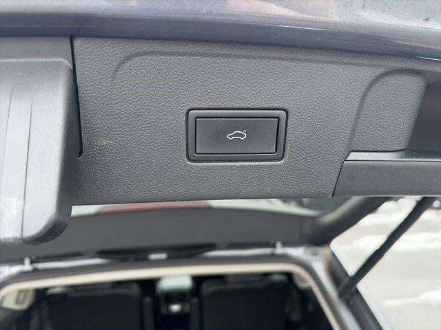 2023 Volkswagen Atlas 3.6L V6 SEL R-Line Black 4MOTION