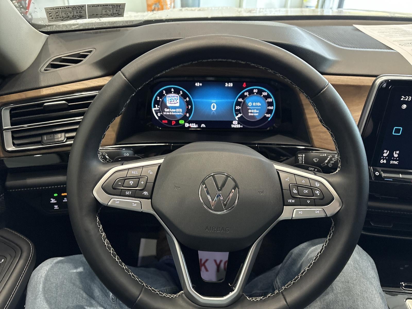 2024 Volkswagen Atlas 2.0T SE w/Technology FWD