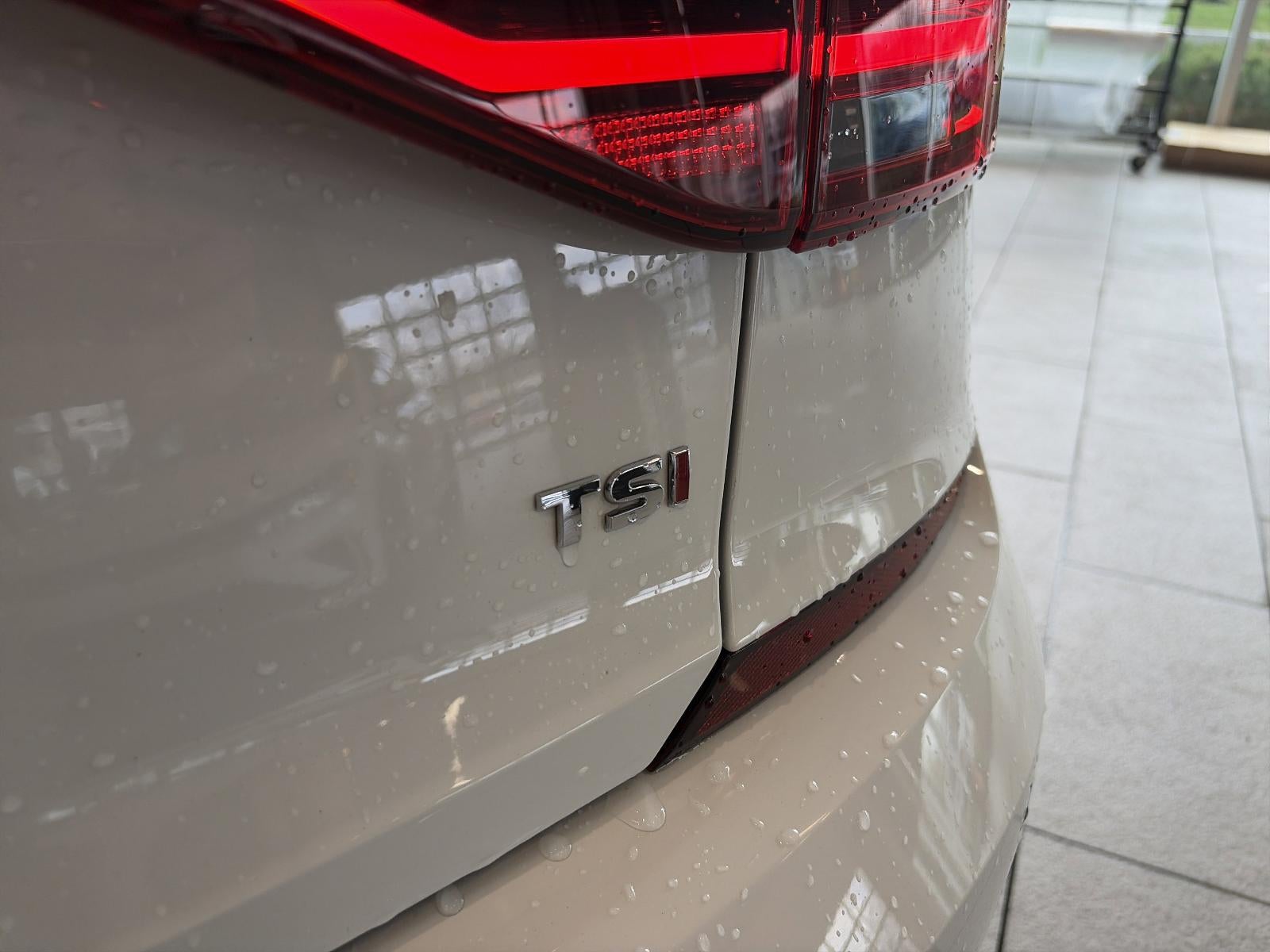 2018 Volkswagen Passat 2.0T SE w/Technology Auto