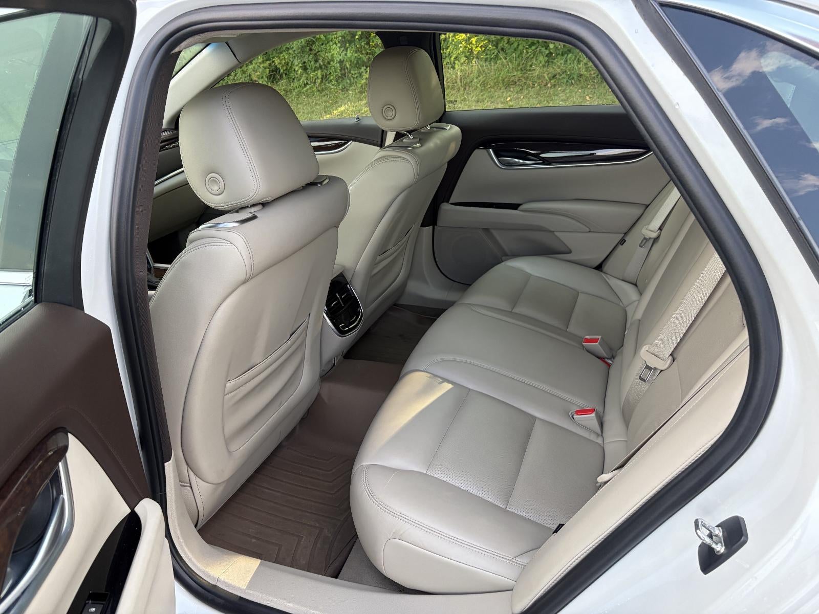 2016 Cadillac XTS 3.6L V6 AWD Premium
