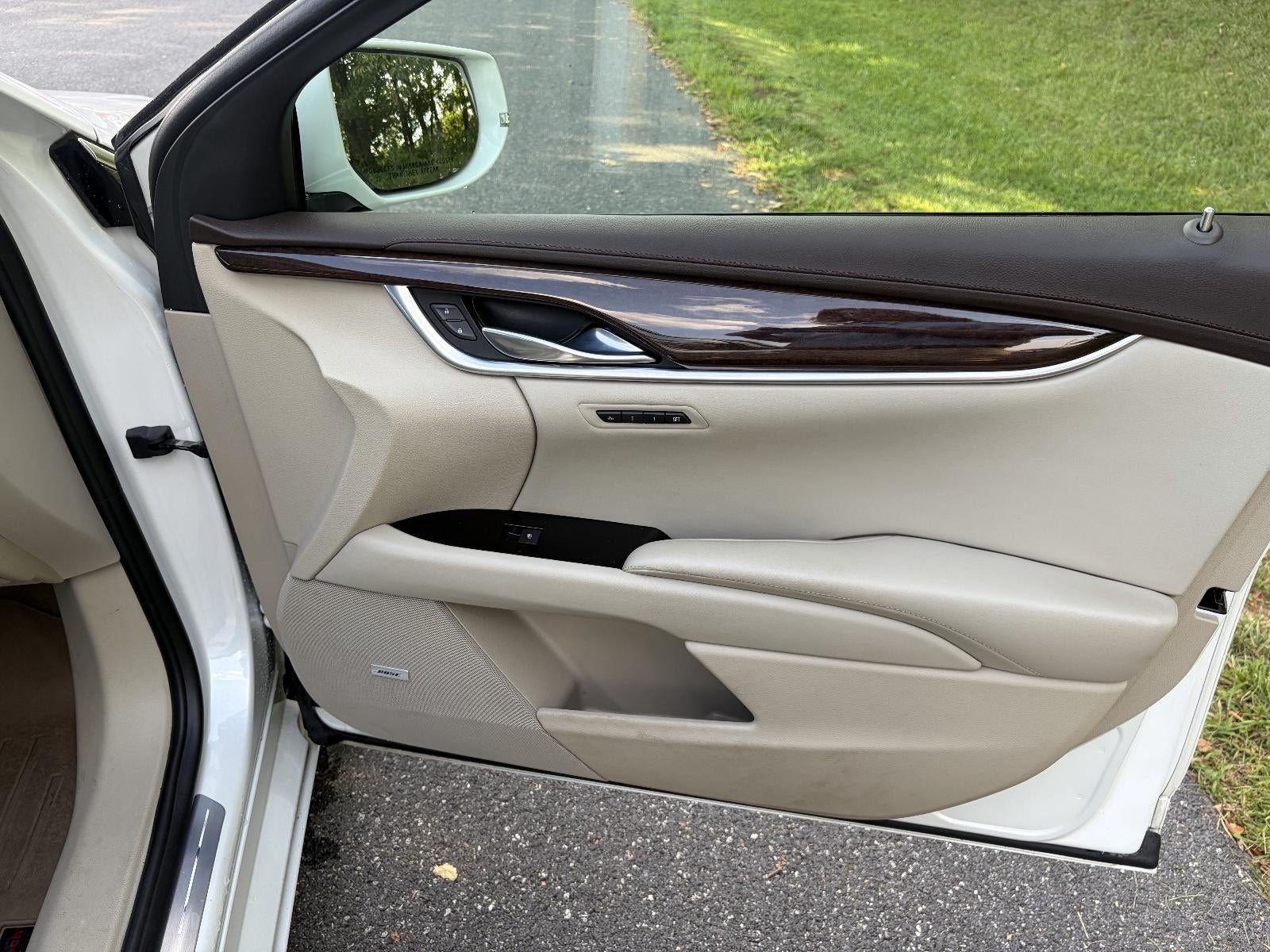 2016 Cadillac XTS 3.6L V6 AWD Premium