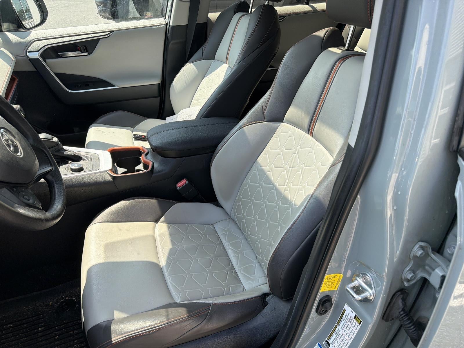 2019 Toyota RAV4 Adventure AWD (Natl)