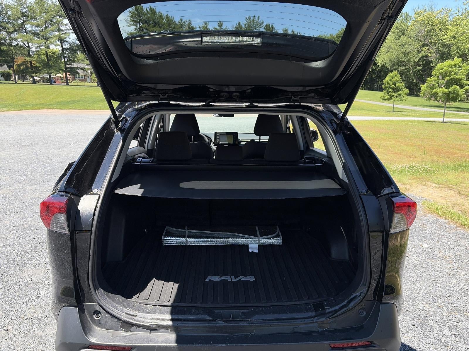 2021 Toyota RAV4 Hybrid XLE AWD (Natl)