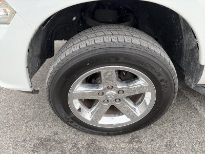 2017 RAM 1500 Express 4x4 Crew Cab 5'7" Box