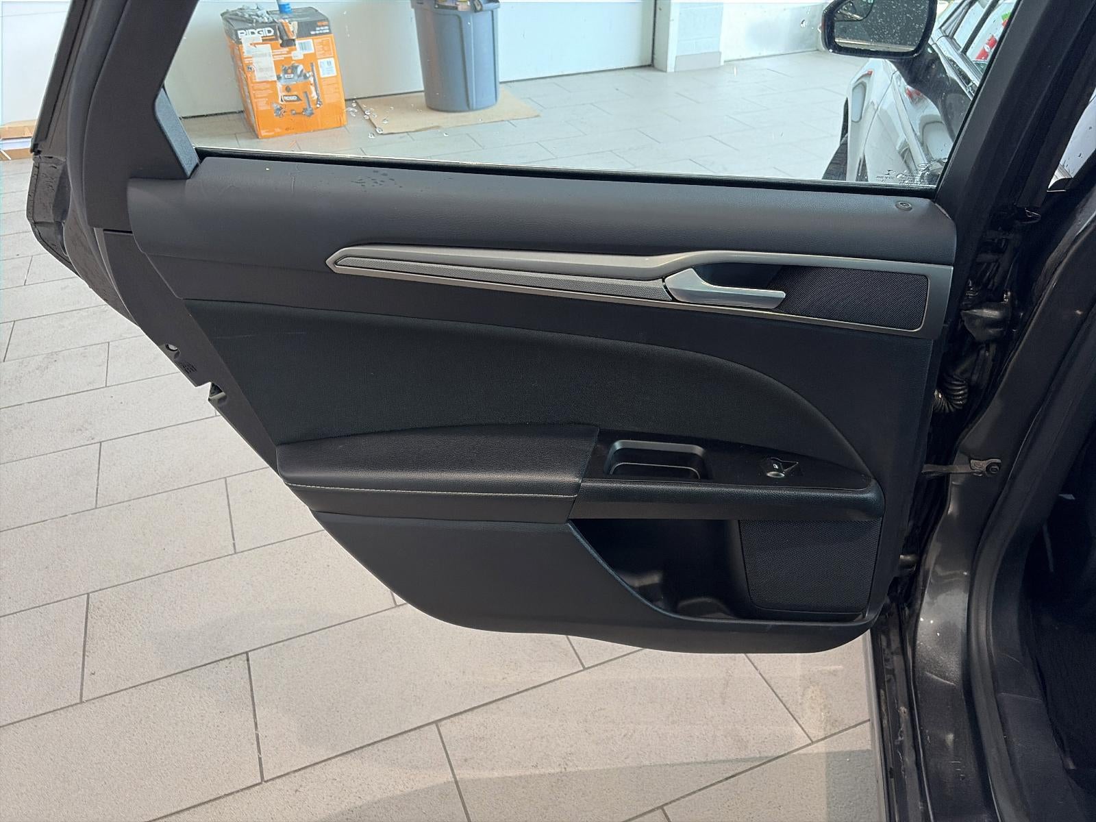 2017 Ford Fusion SE FWD