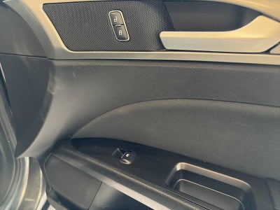 2017 Ford Fusion SE FWD