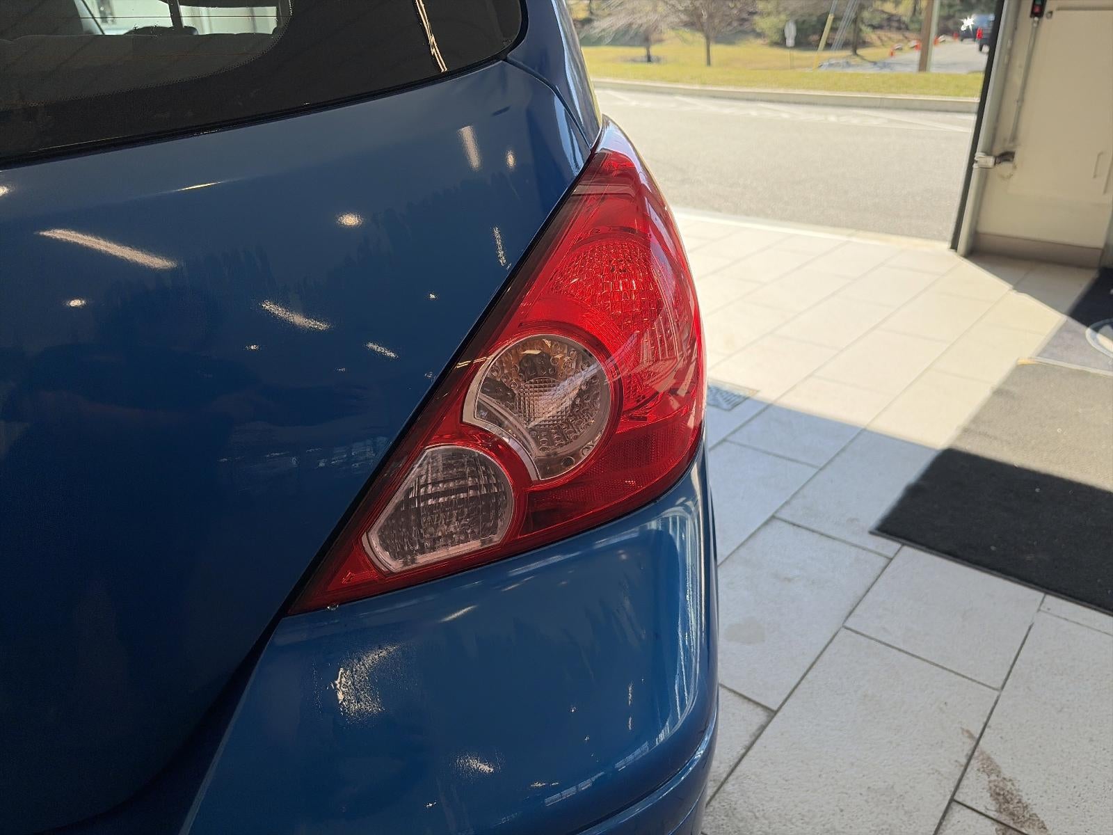 2008 Nissan Versa 5dr HB I4 Man 1.8 S