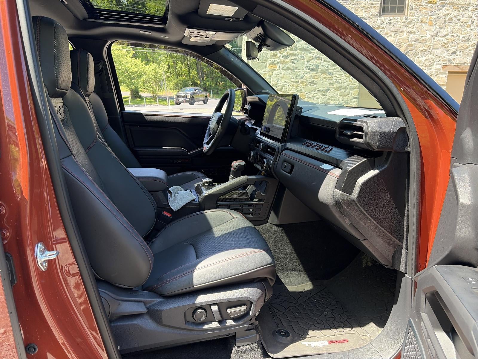 2024 Toyota Tacoma 4WD 4WD TRD Pro Hybrid Double Cab 5' Bed AT (Natl)