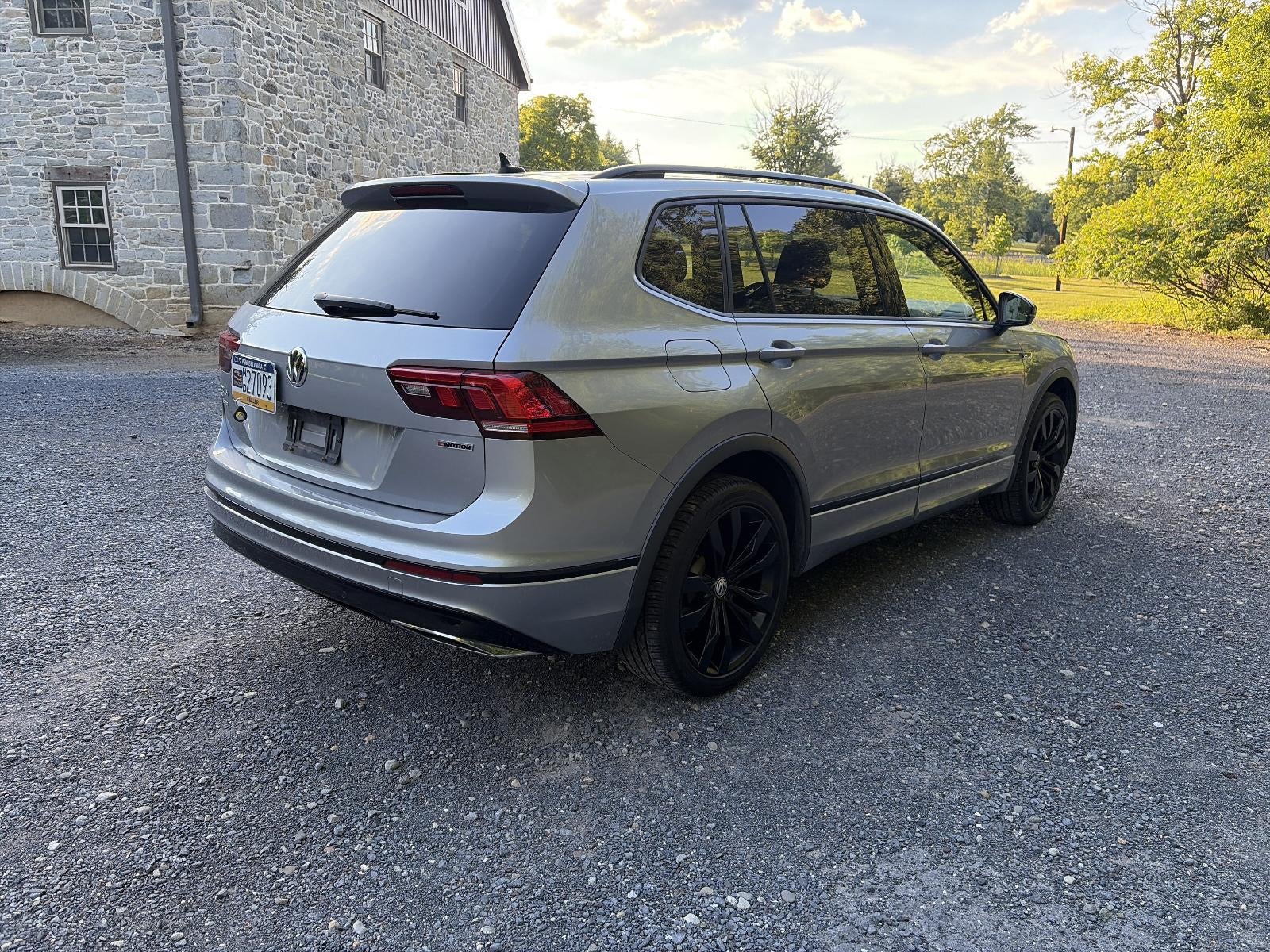 2021 Volkswagen Tiguan 2.0T SE R-Line Black 4MOTION