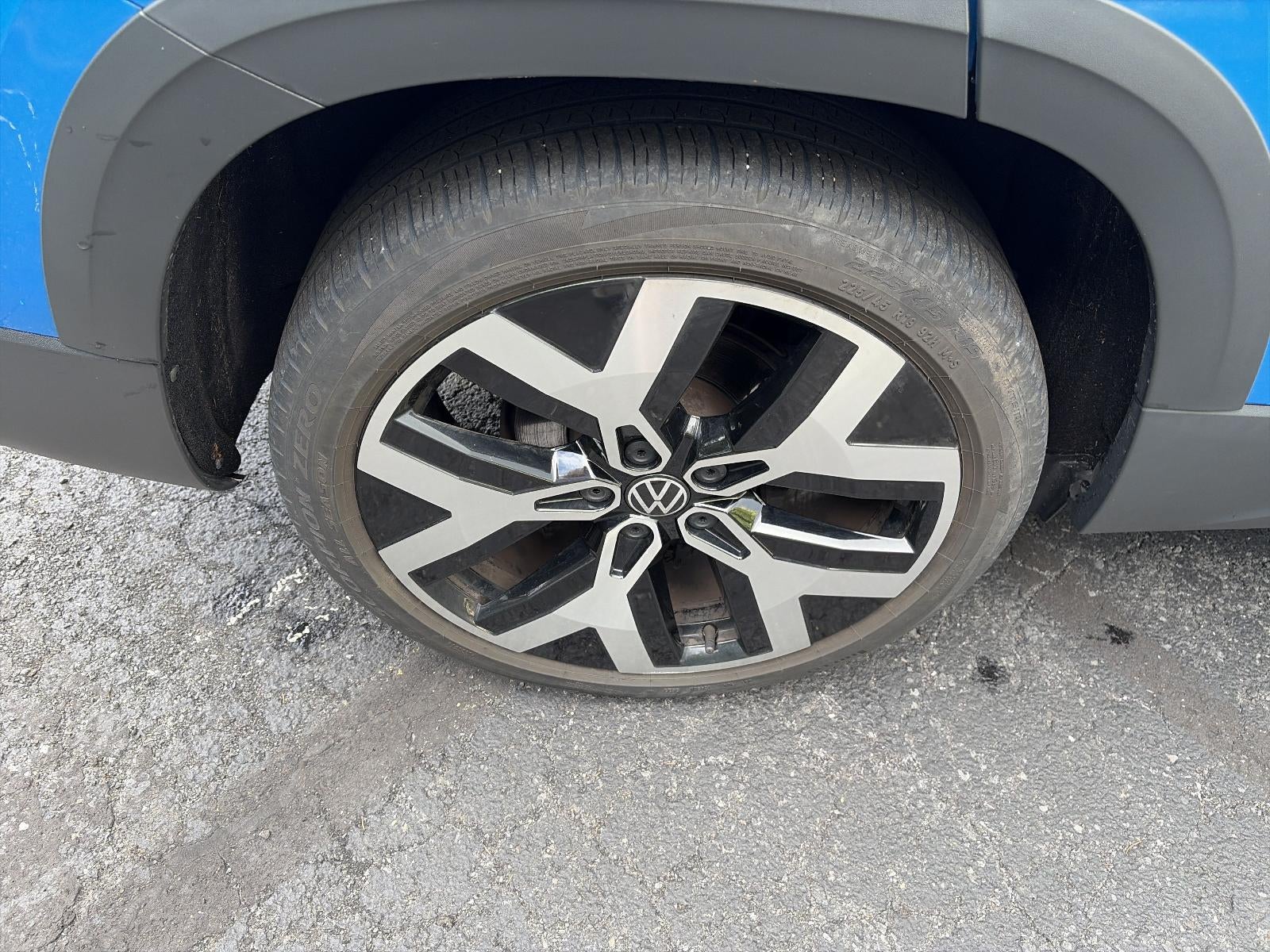 2023 Volkswagen Taos SEL 4MOTION *Ltd Avail*