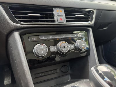 2023 Volkswagen Taos SEL 4MOTION *Ltd Avail*