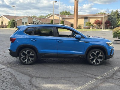 2023 Volkswagen Taos SEL 4MOTION *Ltd Avail*