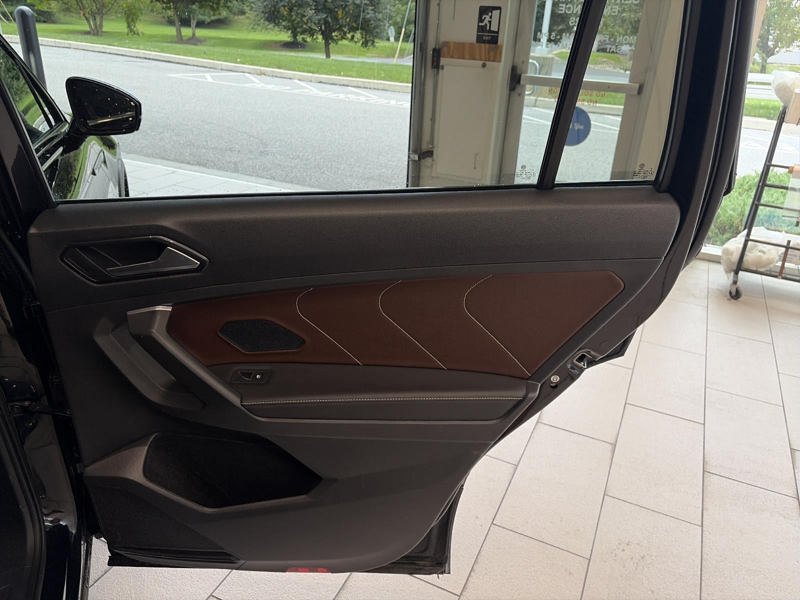 2024 Volkswagen Tiguan 2.0T SEL R-Line 4MOTION