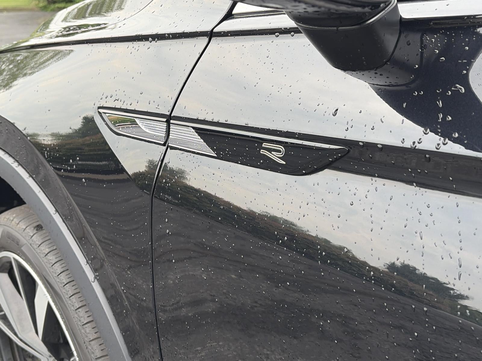 2024 Volkswagen Tiguan 2.0T SEL R-Line 4MOTION