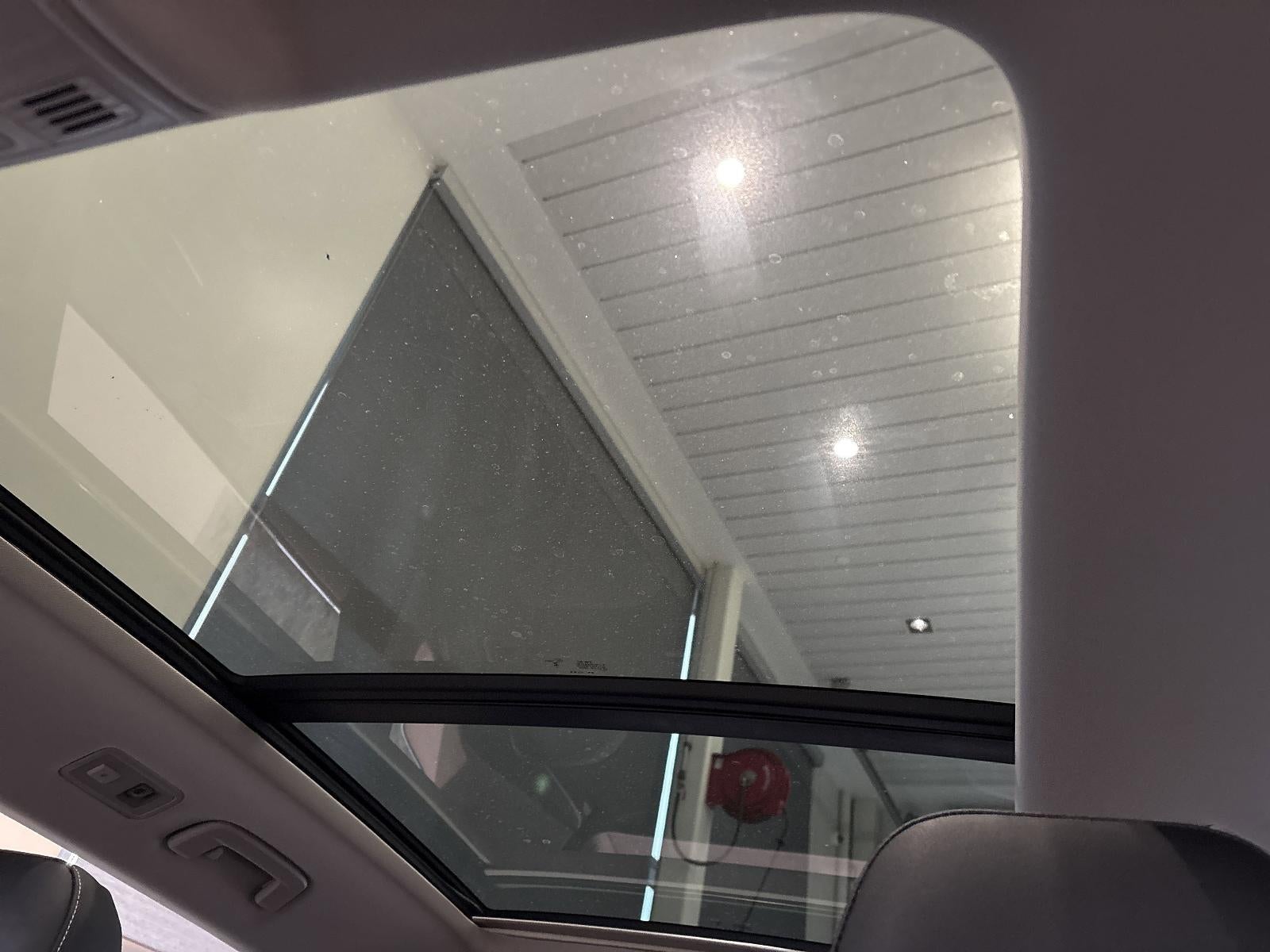 2024 Volkswagen Taos SEL 4MOTION