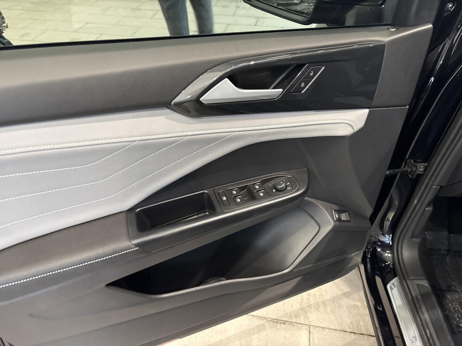 2024 Volkswagen Taos SEL 4MOTION