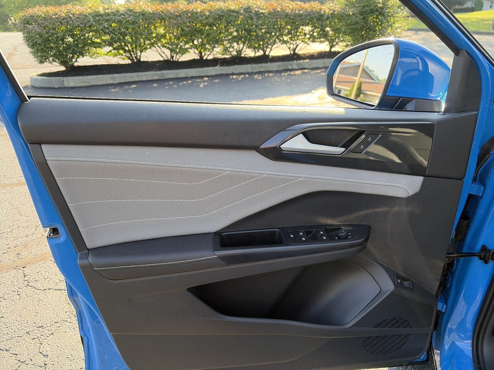 2024 Volkswagen Taos SEL 4MOTION
