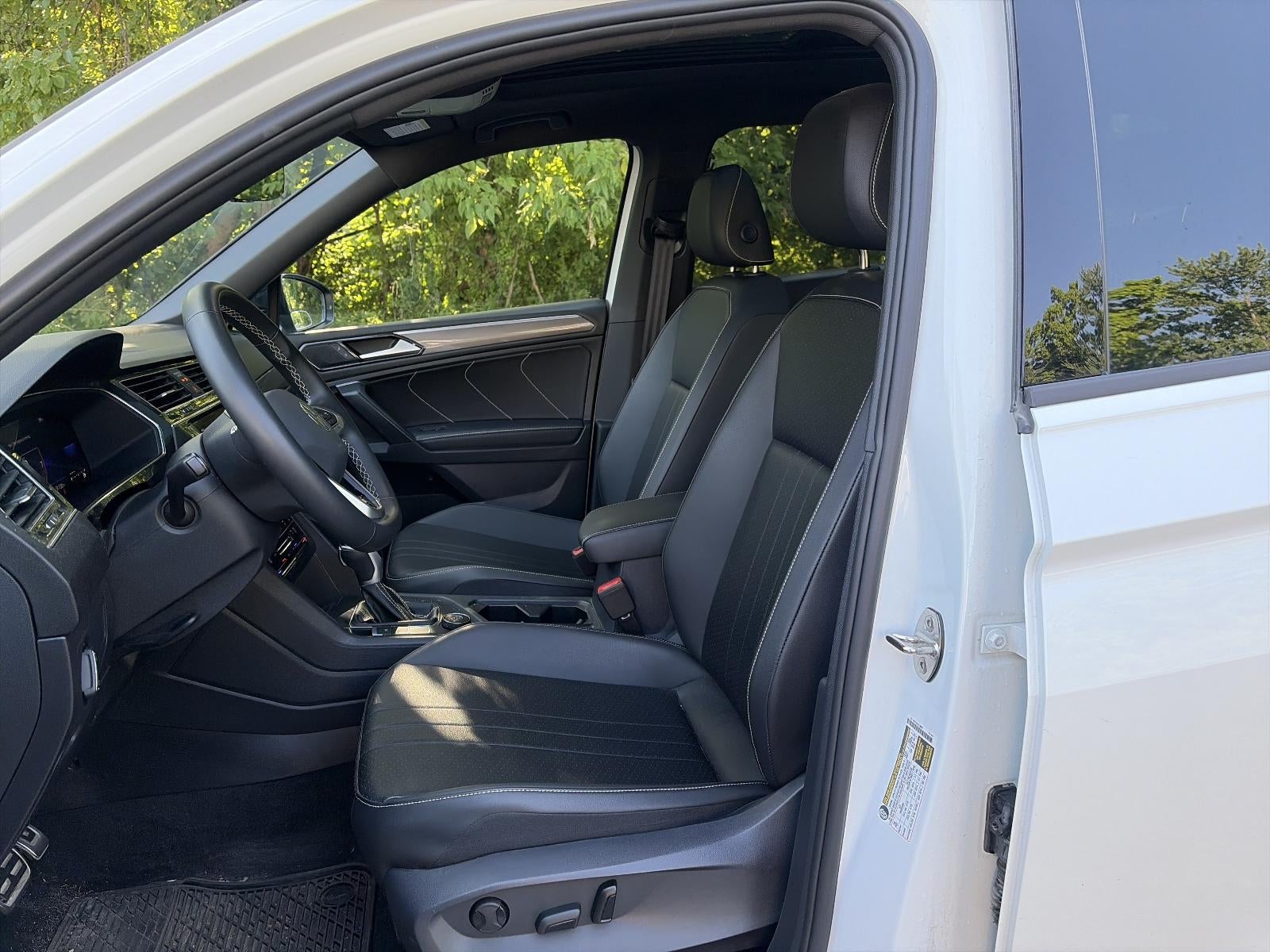 2023 Volkswagen Tiguan 2.0T SE R-Line Black 4MOTION