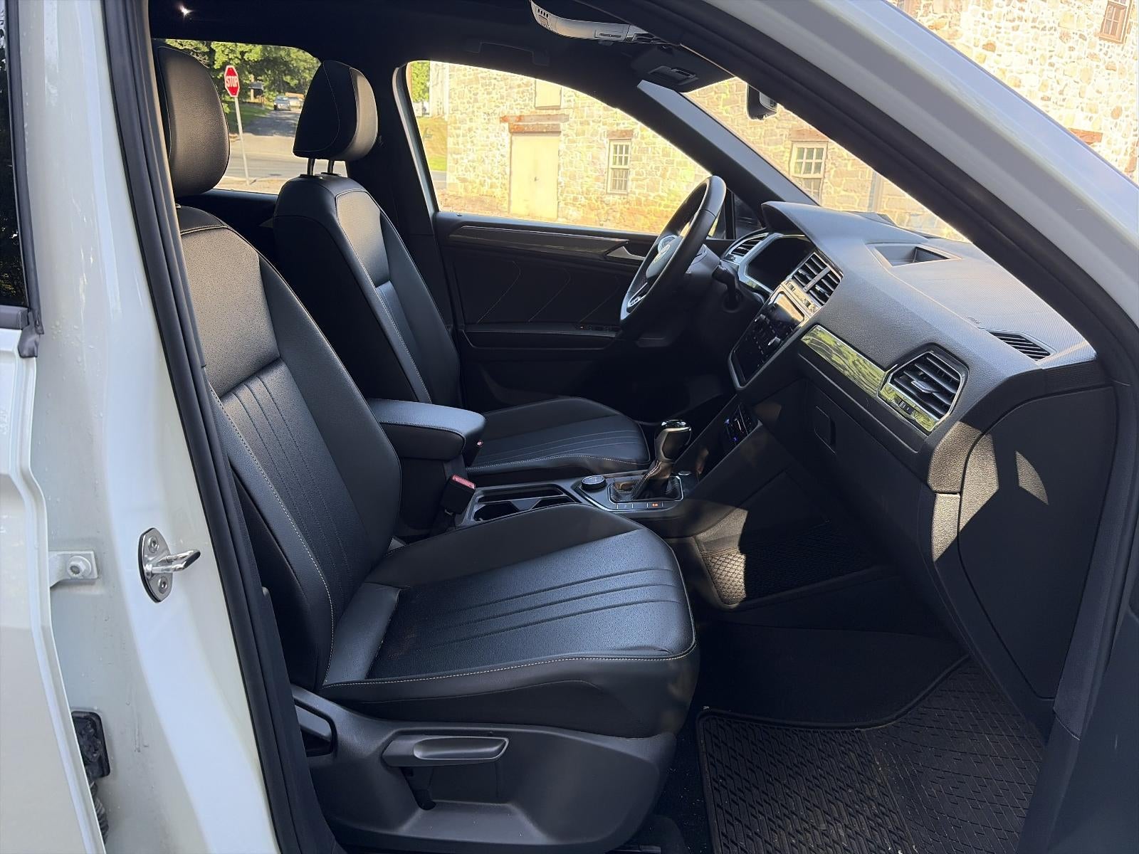 2023 Volkswagen Tiguan 2.0T SE R-Line Black 4MOTION