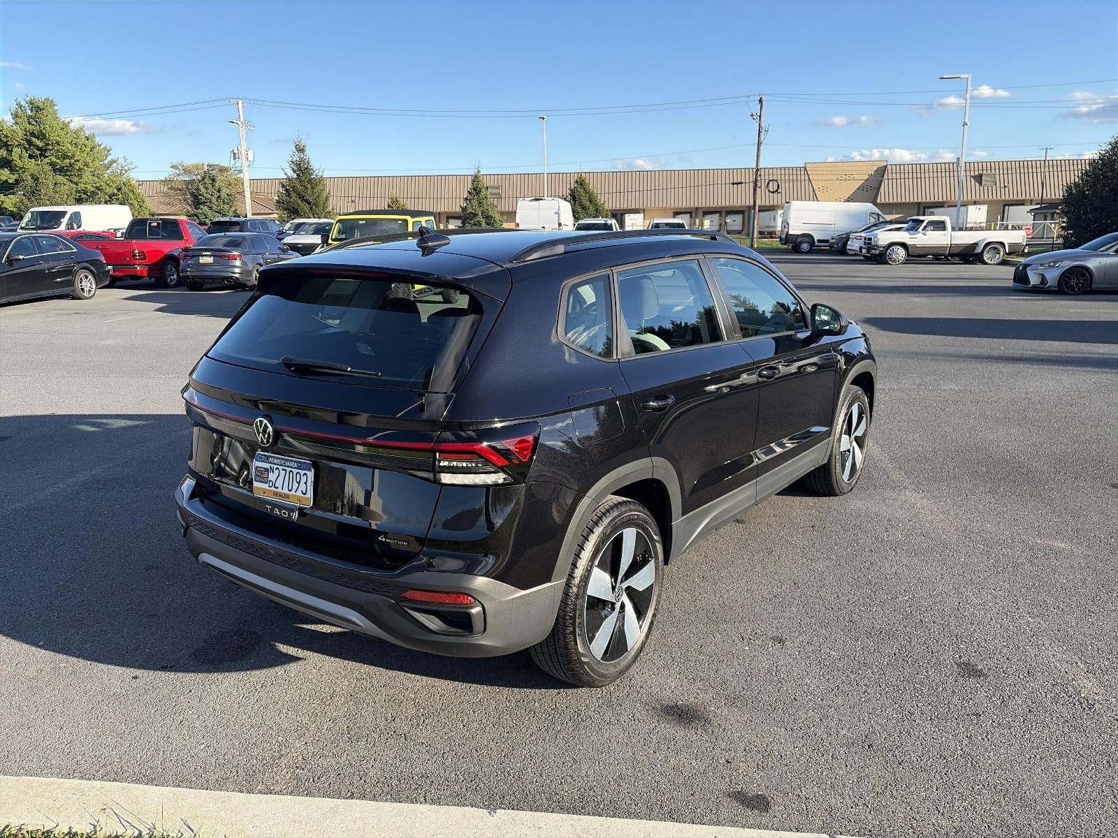 2025 Volkswagen Taos S 4MOTION