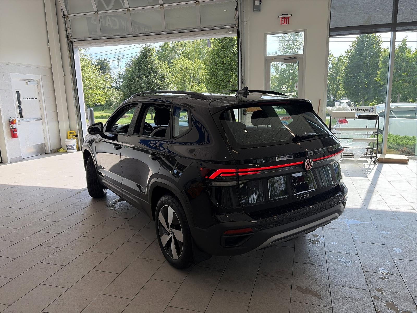 2025 Volkswagen Taos S 4MOTION