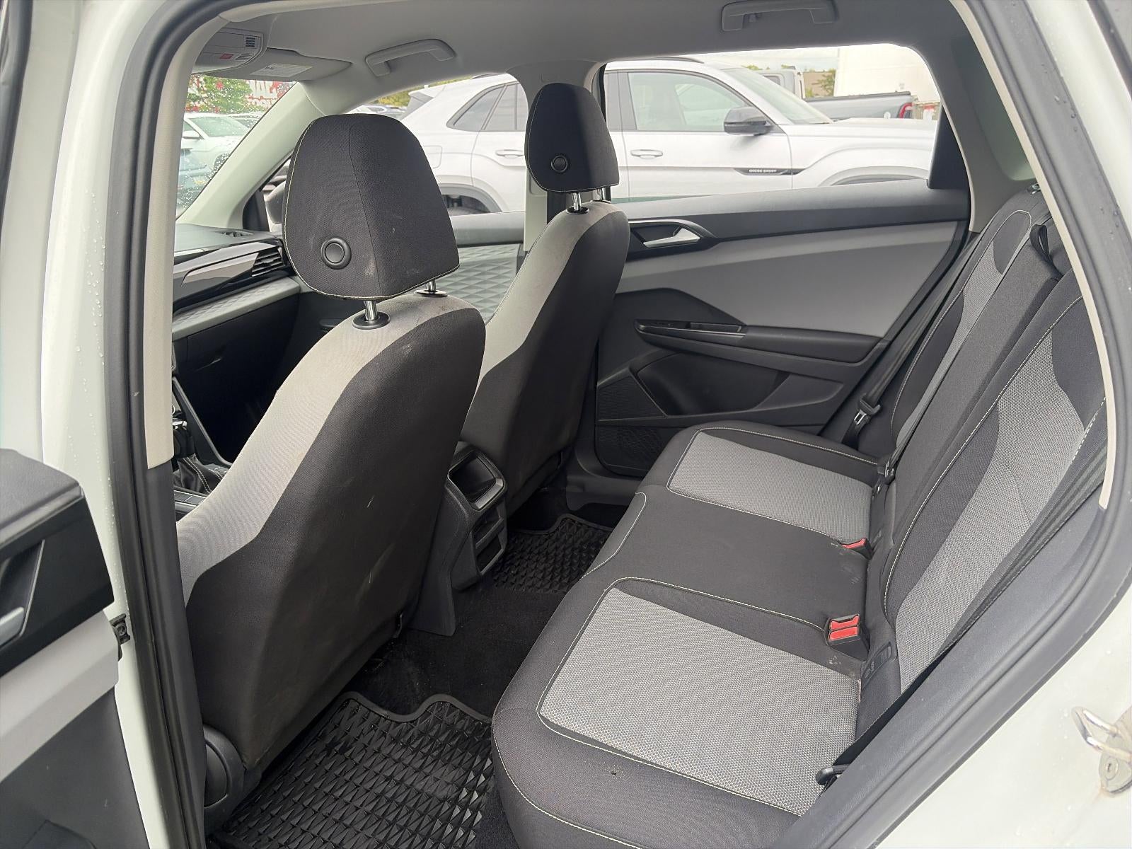 2023 Volkswagen Taos S FWD