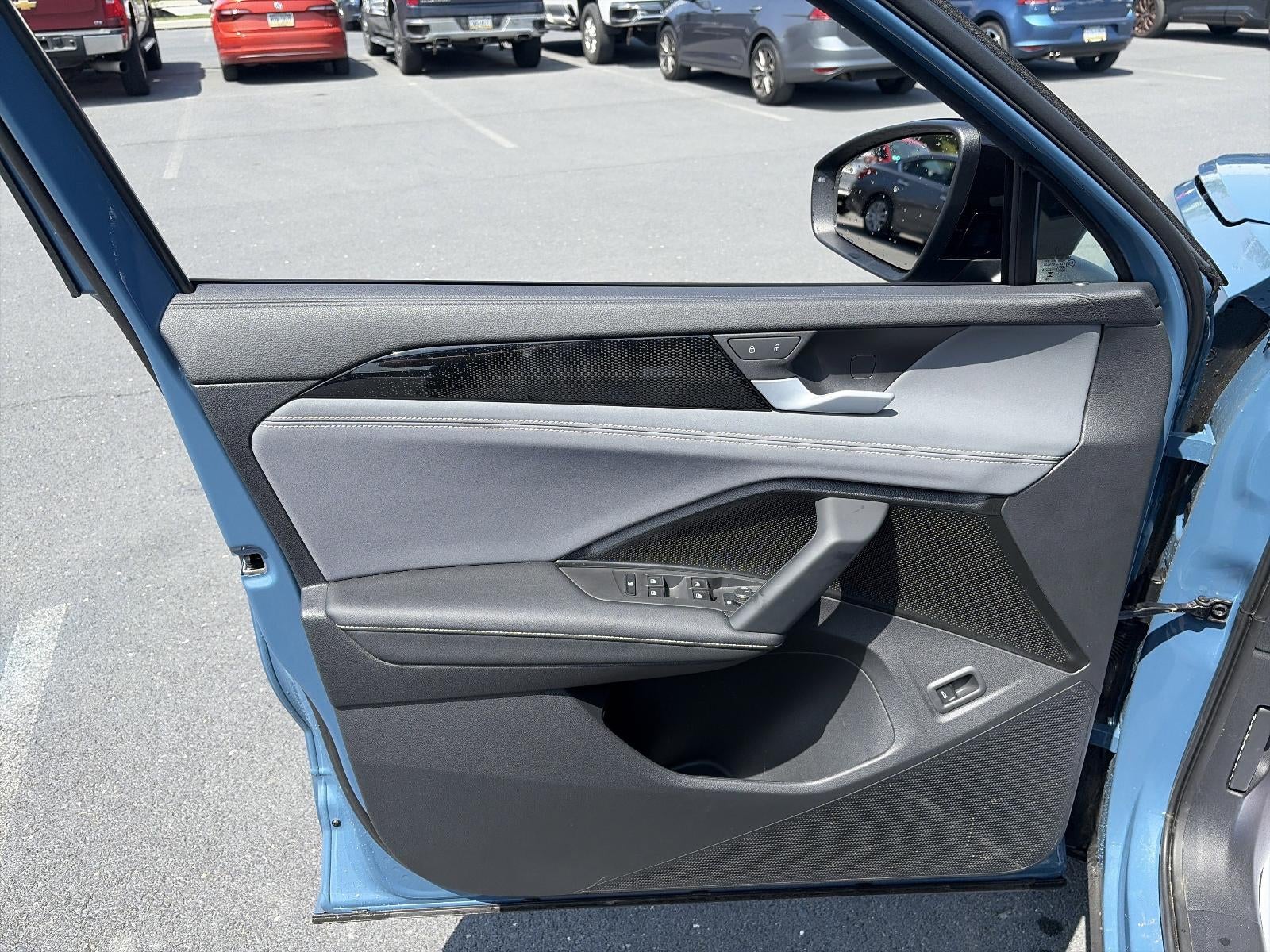 2025 Volkswagen Tiguan 2.0T SE R-Line Black 4MOTION