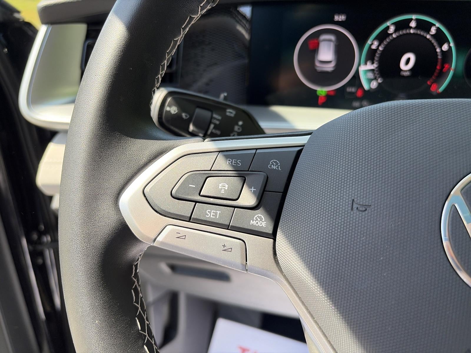 2025 Volkswagen Tiguan 2.0T SE 4MOTION